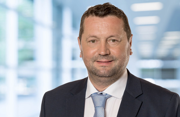 Dr. Arthur Kroismayr